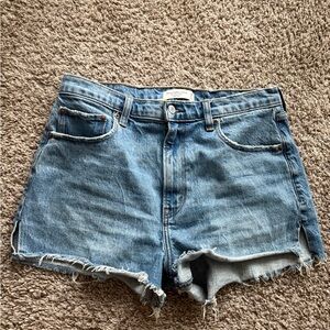 Abercrombie & Fitch The Mom Short